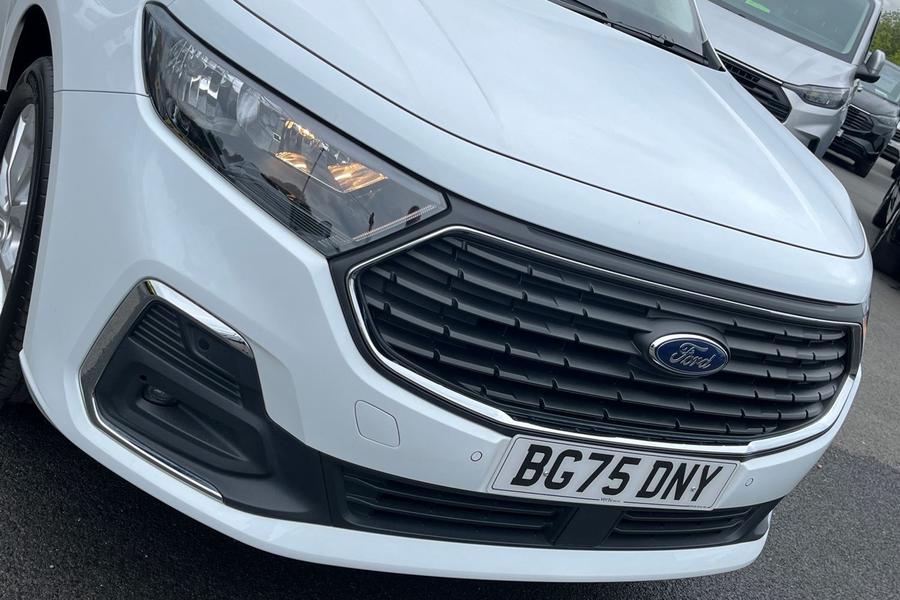 Ford TRANSIT CONNECT Photo autoimg-80001e687b82269d91d9d43329dbed593a24f394.jpg