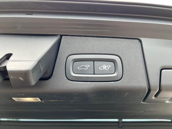 Volvo XC60 Photo autoimg-8000b6684847b4be0c9f7667c3f32e64a5cd6e52.jpg