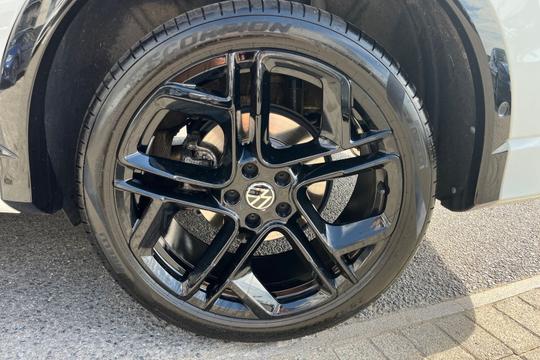 Volkswagen Tiguan Photo autoimg-8003975346f494c656a460d65029fe4fcae287ad.jpg