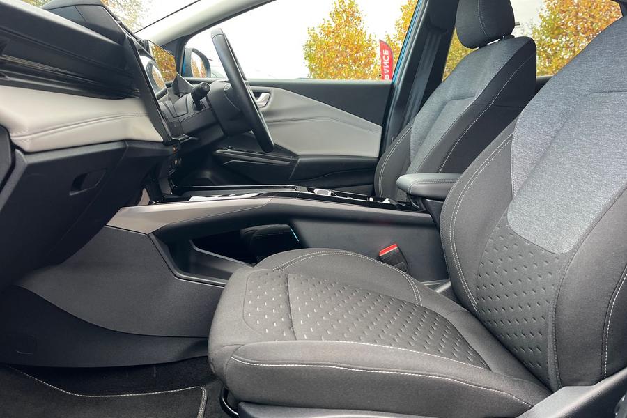 Ford PUMA Photo autoimg-8010da9babd0bd4cf0cb8dd07800d3dc6af2b4a6.jpg