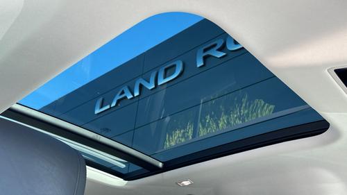Land Rover Defender Photo autoimg-8013426c3a09e938e7449a3afc728e8cabe77472.jpg