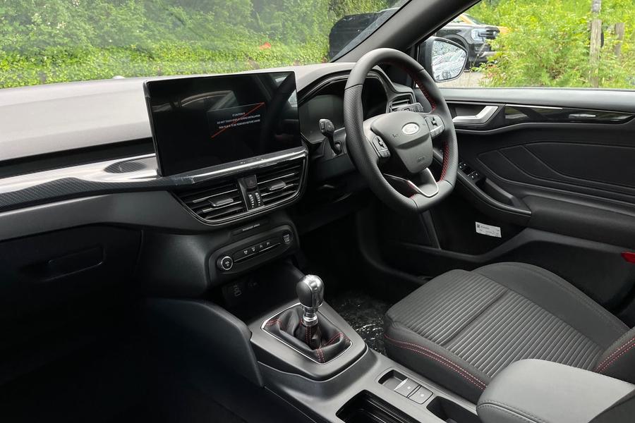 Ford Focus Photo autoimg-8014faf4b4b8ab3880f7d3c3e029c5508ef76e3d.jpg