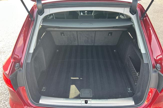AUDI A4 Avant Photo 12