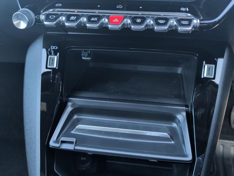 Used Peugeot 2008 BF24DWX 44