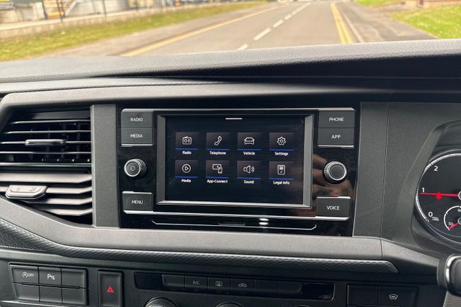 VOLKSWAGEN Transporter Photo 14