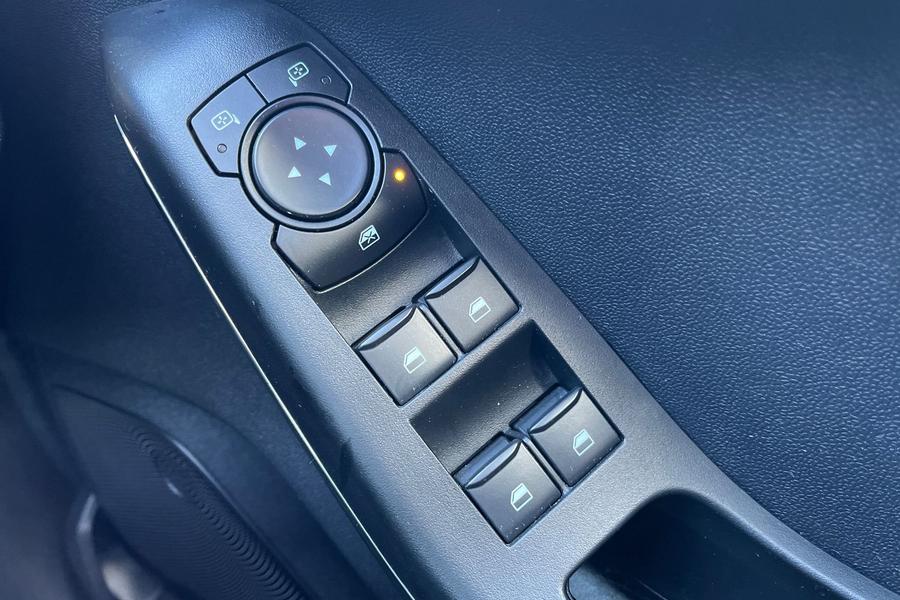 Ford FIESTA Photo autoimg-801bb22138d65441b022d03058b3314d1cd314e8.jpg