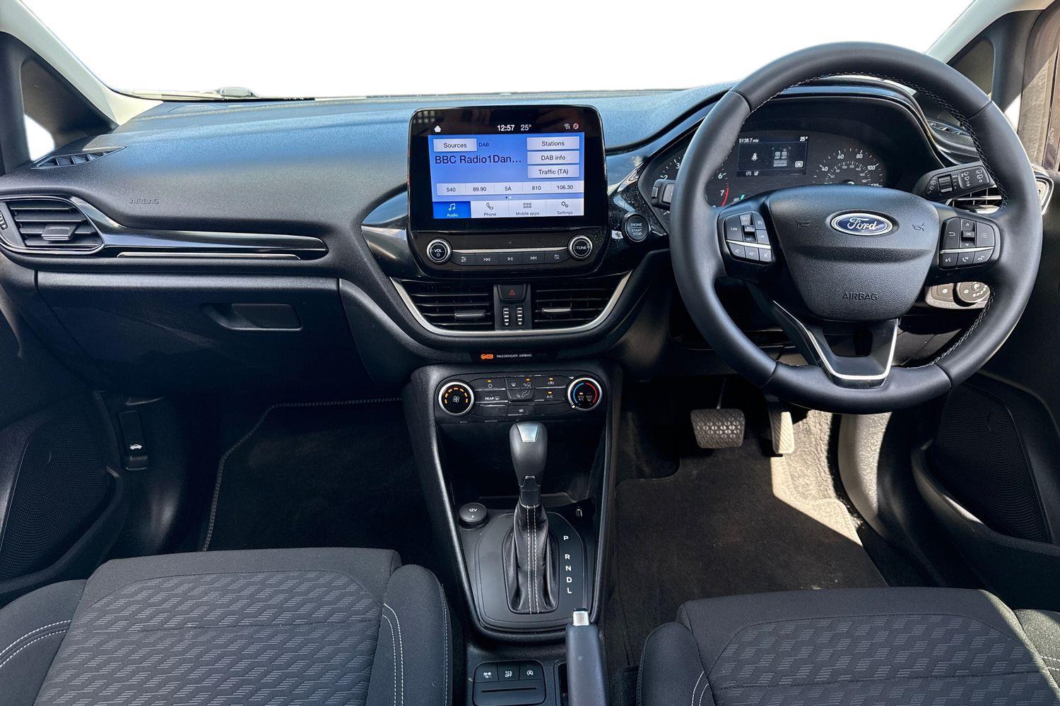Ford Fiesta Photo 9