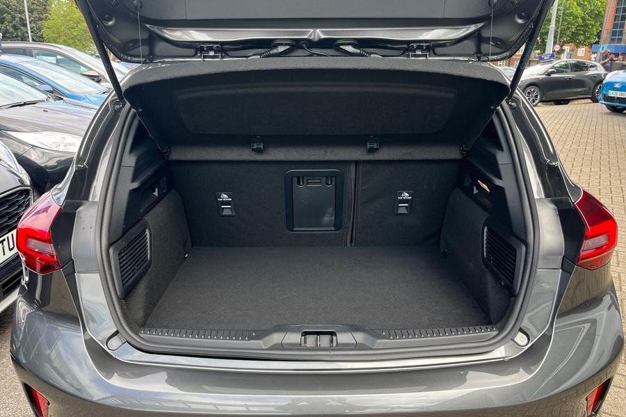 Ford Focus Photo autoimg-80207f11fbafc1579b988cd5de9942daa98230e3.jpg