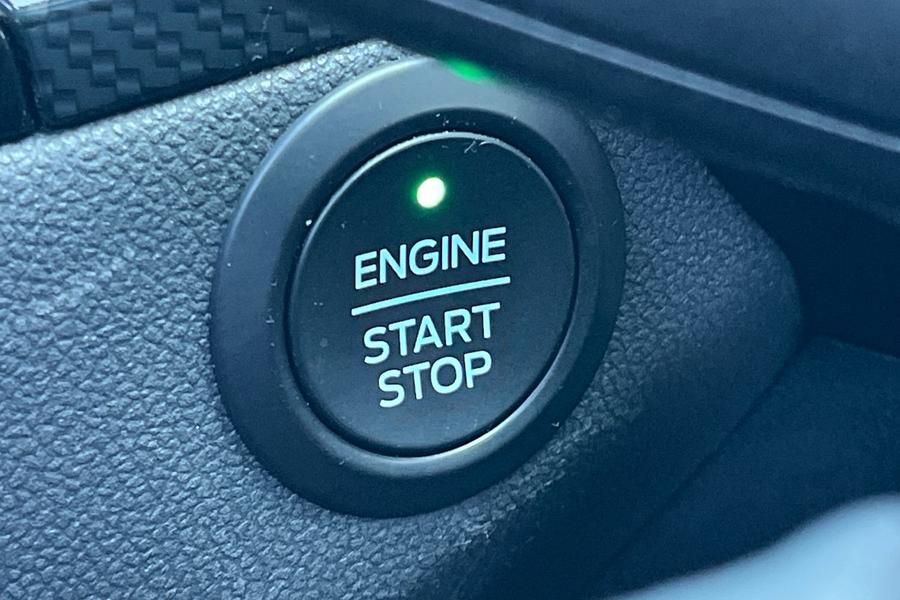 Ford Kuga Photo autoimg-8026d750fad453a344d3d387bbb29a376543b249.jpg