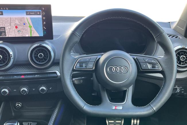AUDI Q2 Photo 11