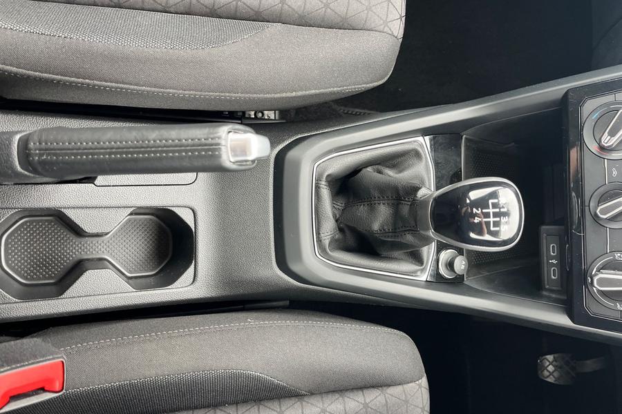 Volkswagen T-CROSS Photo autoimg-802f014e91dcb2b9130ac72bf7b53b82253c3739.jpg