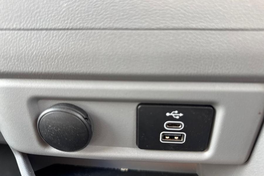 Ford TRANSIT CUSTOM Photo autoimg-802f32dfab4236eb100e860a769eeea826c0c8f3.jpg