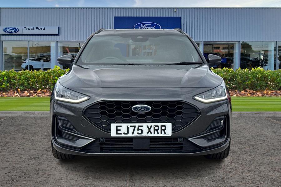 Ford FOCUS Photo autoimg-80316ed0376995bb0f3397756881732b2d106912.jpg