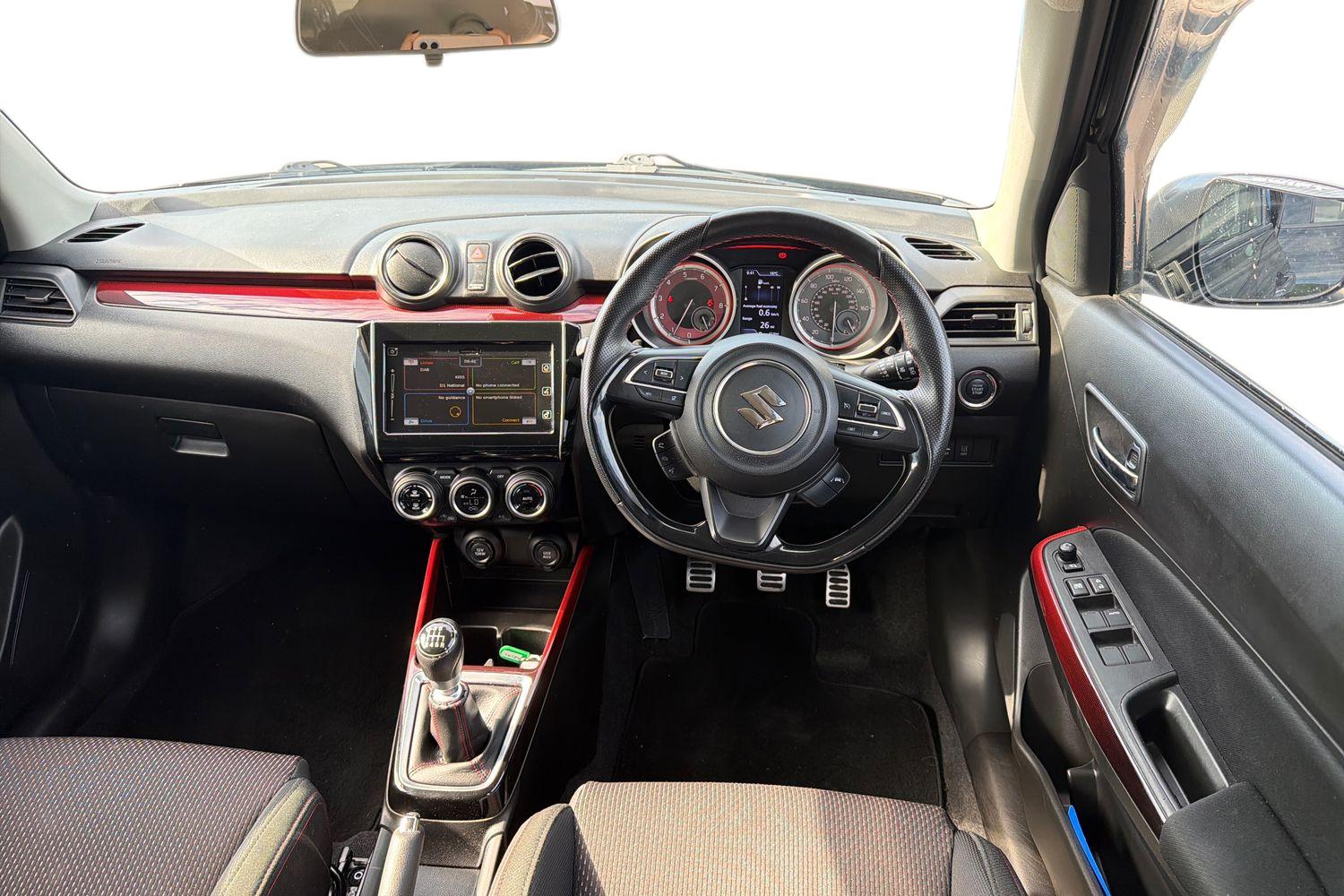 Suzuki SWIFT Photo 10