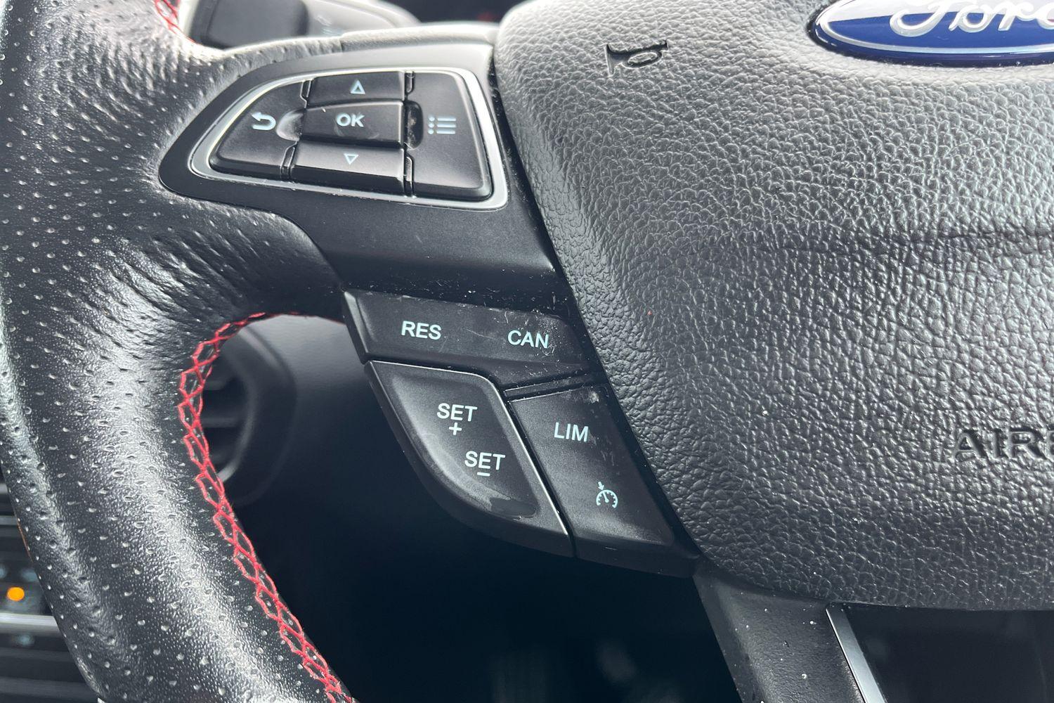 Ford ECOSPORT Photo 36