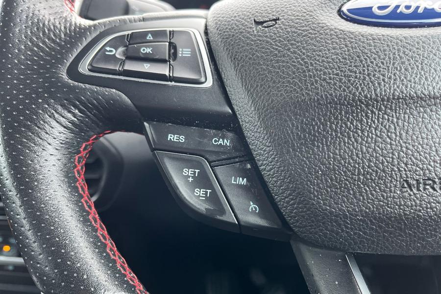Ford ECOSPORT Photo autoimg-8032b3afaed674a8af880ef2542ee6fa0cbae78b.jpg