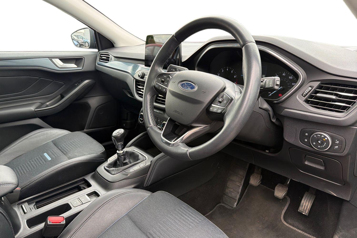 Ford FOCUS Photo 8
