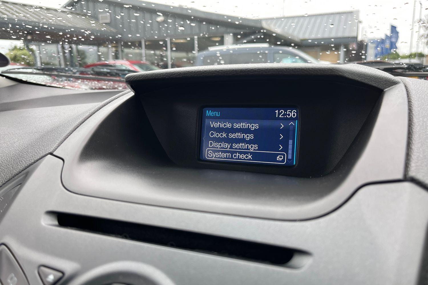 Ford EcoSport Photo 29