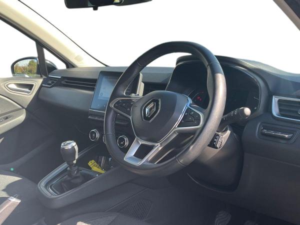 Renault Clio Photo autoimg-8037274c9fd0656bfd7109803eb06708e2aaa4cc.jpg