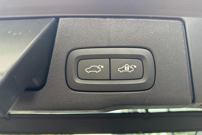 VOLVO XC60 Photo 22