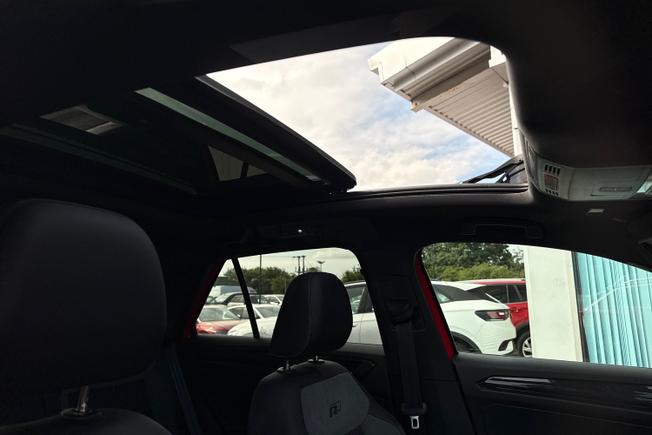 VOLKSWAGEN T-Roc Photo 47