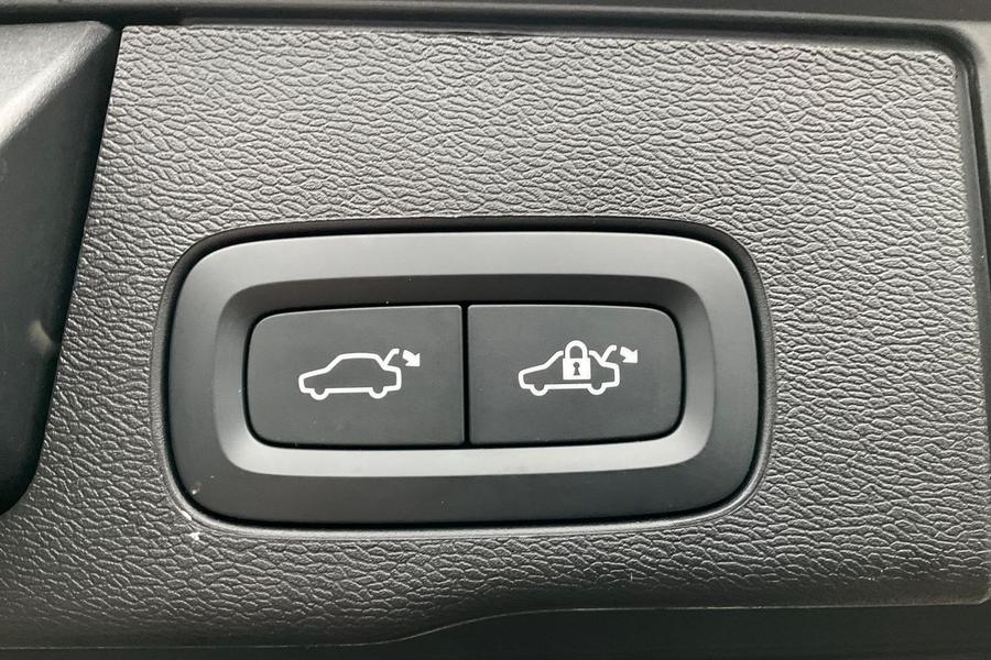 Volvo XC60 Photo autoimg-80446dd74867d6e49ed086b47d9dc50fd0868918.jpg