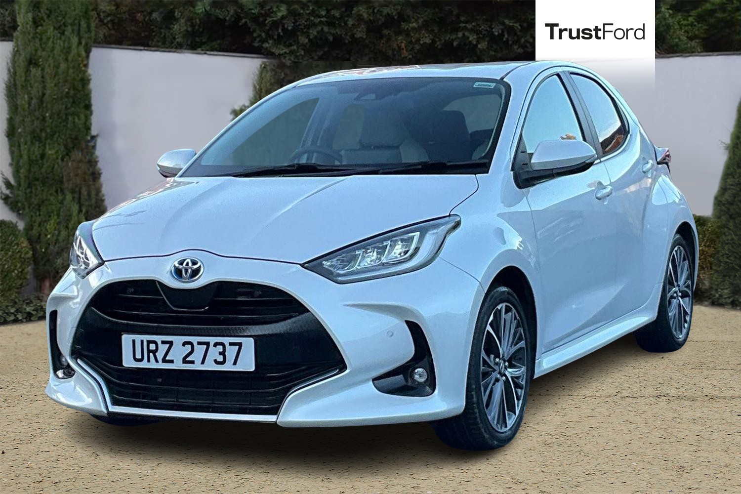 Toyota Yaris Photo 4