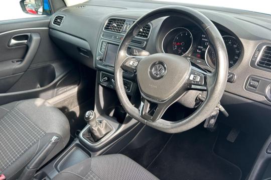 Volkswagen Polo Photo autoimg-804aa8782cd5fa2cea4c6d423d1518d88b2e43e1.jpg