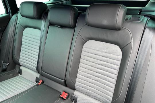 Volkswagen Passat Photo autoimg-804e7027bfacef9ab39d3d04af1cd1b7da365ea3.jpg