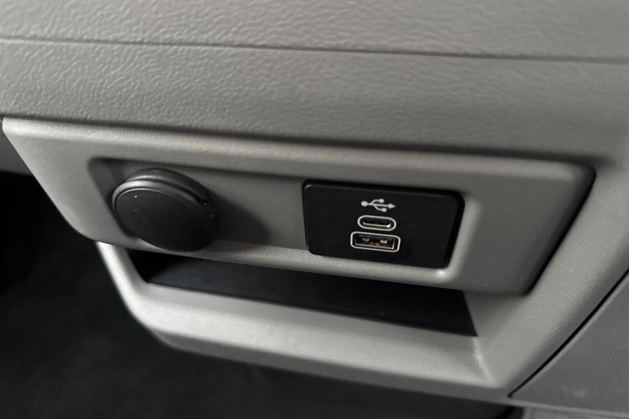 Used Ford TRANSIT CUSTOM WP25YZV 31