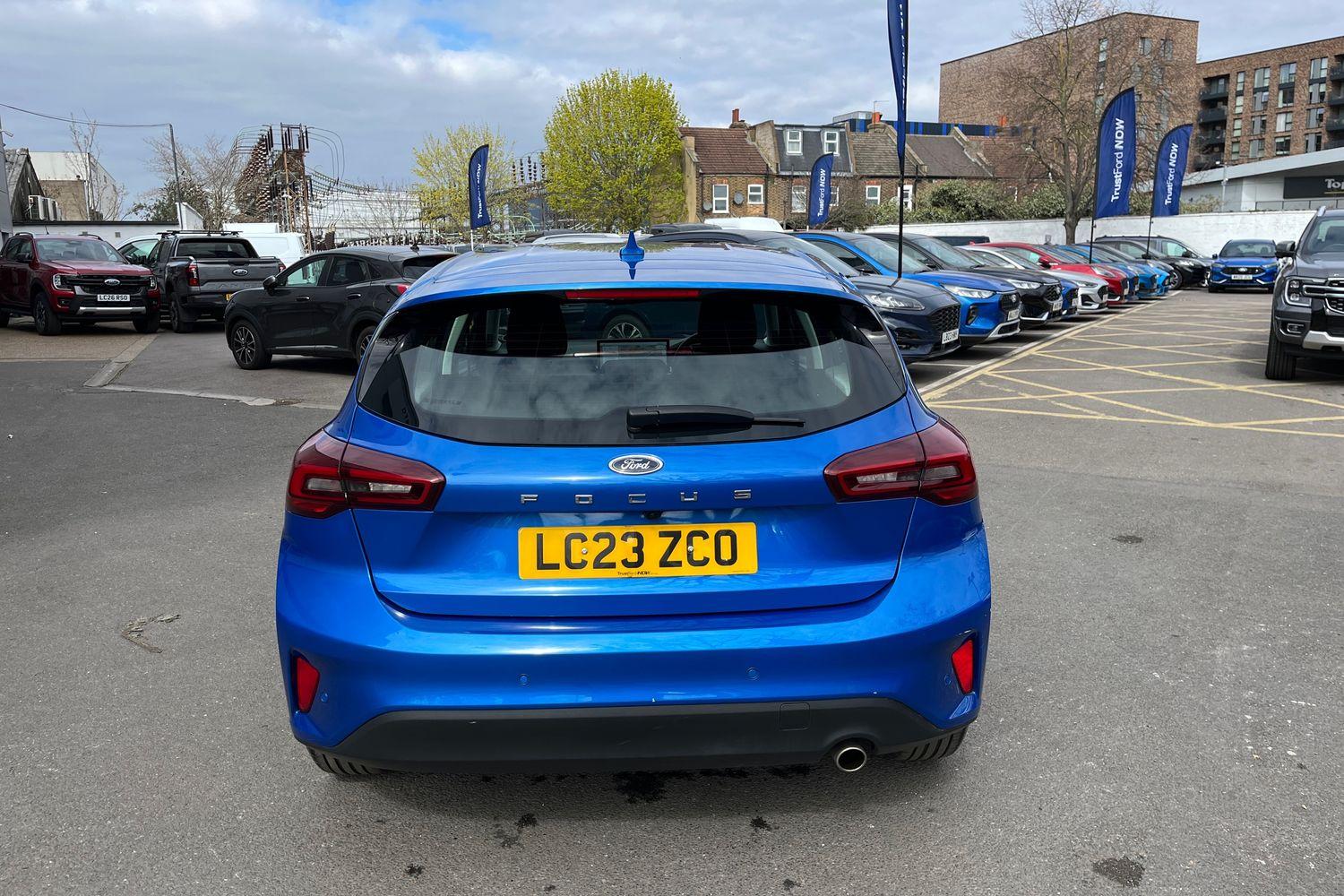 Ford FOCUS Photo 35