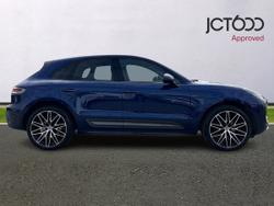 PORSCHE Macan Photo 4