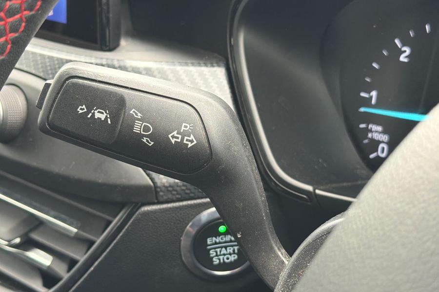 Ford FOCUS Photo autoimg-805aa8690ee970793824af3b3c40ed676a864ec7.jpg