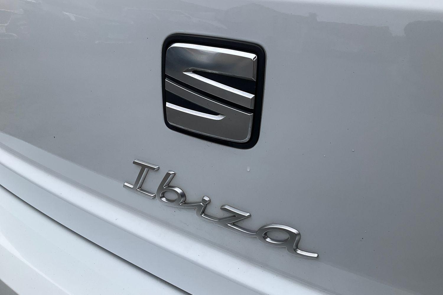 SEAT IBIZA Photo 39