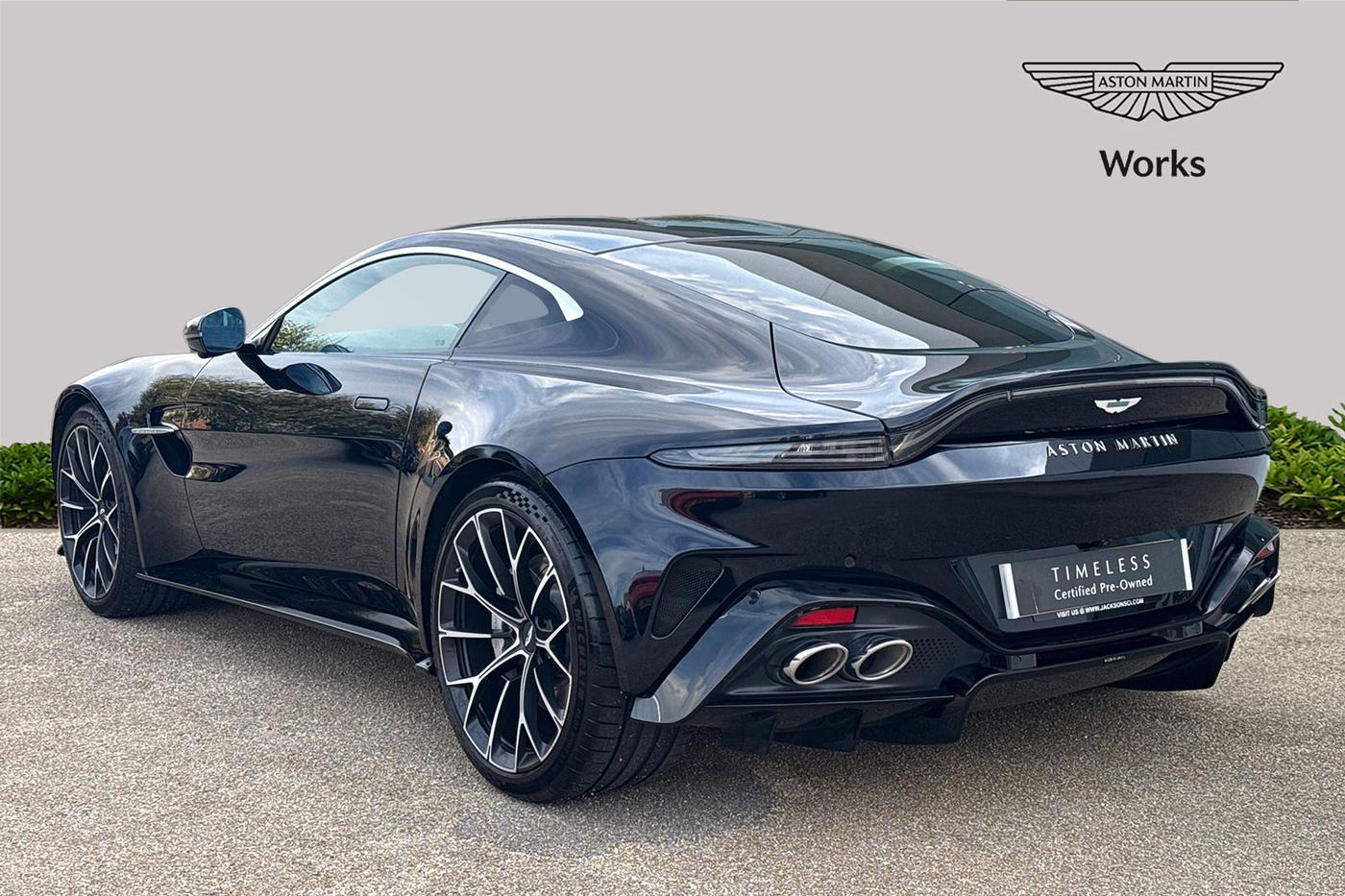Aston Martin Vantage 2025