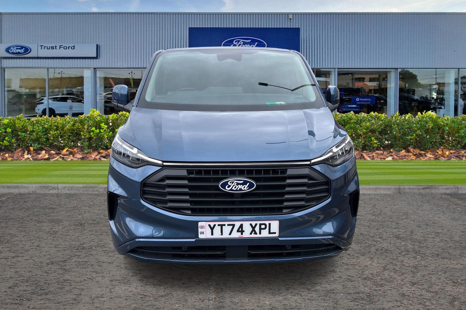 Ford TRANSIT CUSTOM Photo 11
