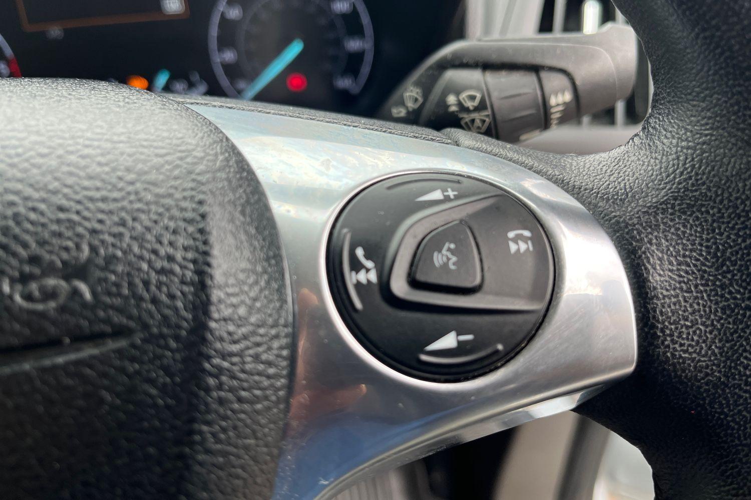 Ford TRANSIT CONNECT Photo 29