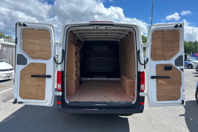 VOLKSWAGEN Crafter Photo 30