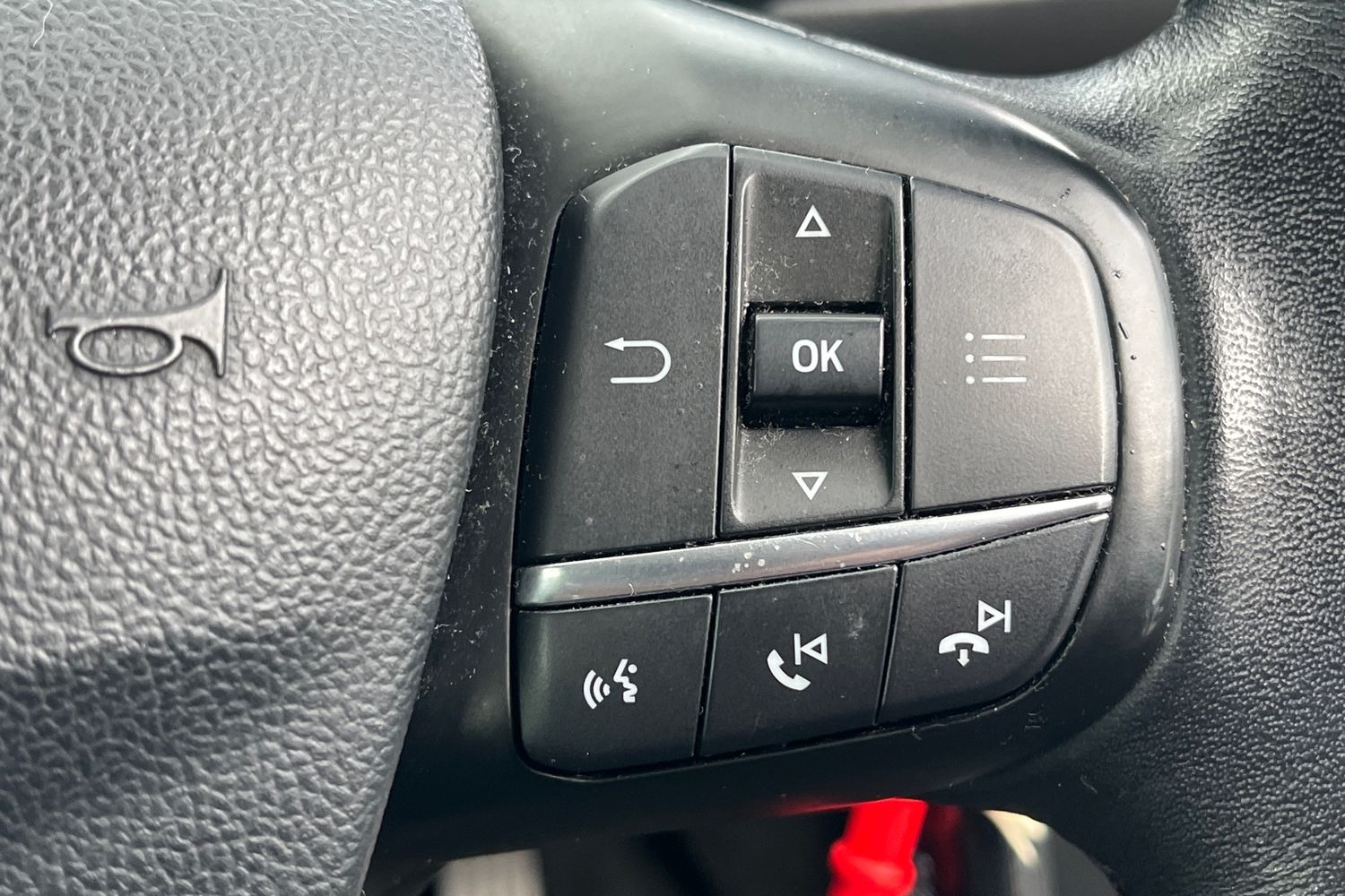 Ford FOCUS Photo 27