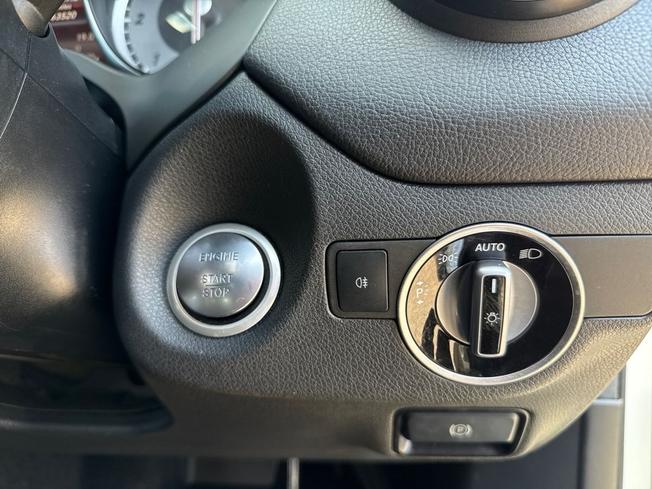 MERCEDES-BENZ Gla Photo 28