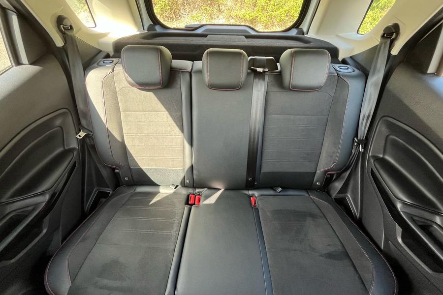 Ford ECOSPORT Photo autoimg-8070604e3916e52ad263acf5e3d934c905efaa61.jpg