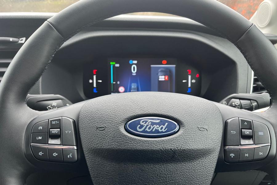Ford E-TRANSIT Photo autoimg-807214e38b5e0a4501f9180b361aa9b3429c2e71.jpg