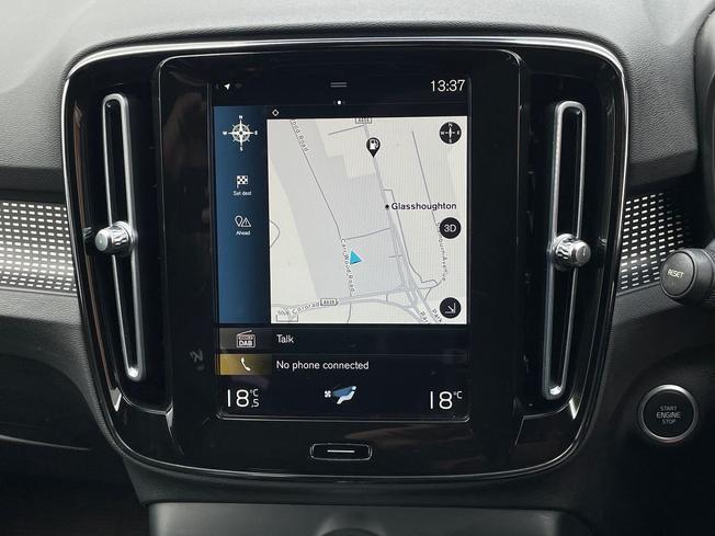 VOLVO Xc40 Photo 42