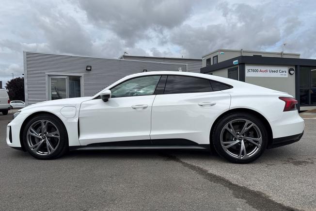 AUDI E-Tron Gt Photo 26