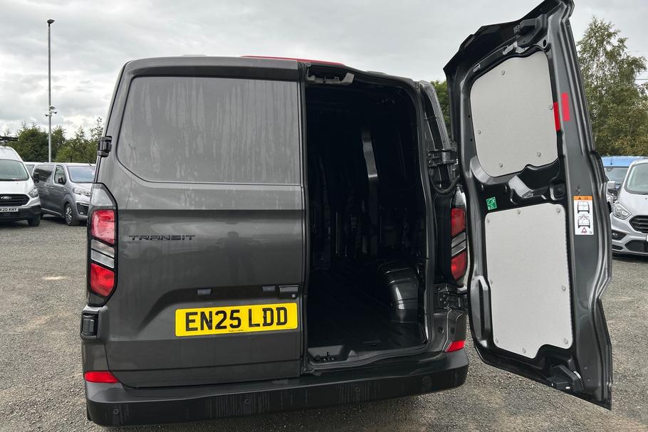 Used Ford TRANSIT CUSTOM EN25LDD 37