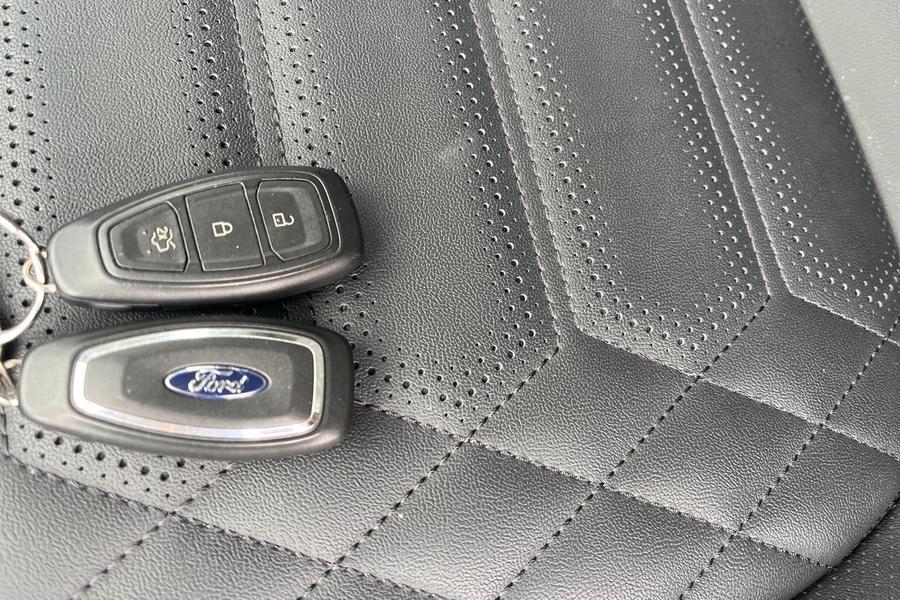 Ford FOCUS Photo autoimg-8076e73659ccd5f012f77974bcea7fd7874c35ed.jpg