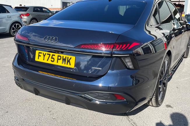 Audi A6 Saloon Photo 18