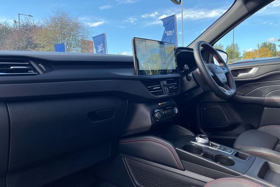 Ford Kuga Photo autoimg-80787a0ab94127fbc679381e58e4bf59544c9d44.jpg