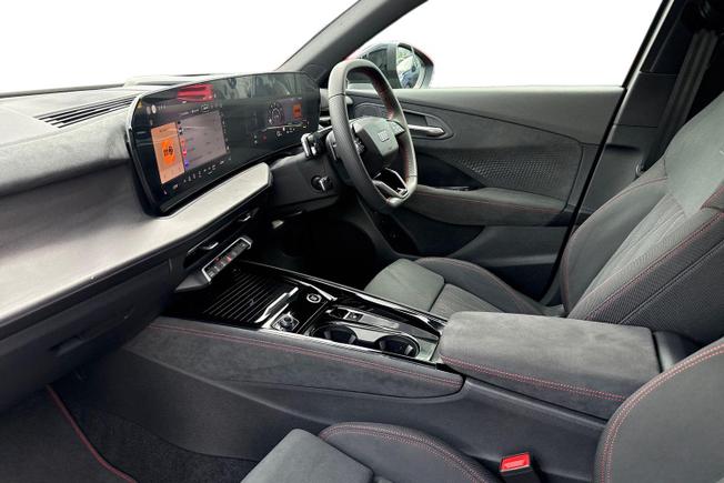 Audi Q3 Photo 2