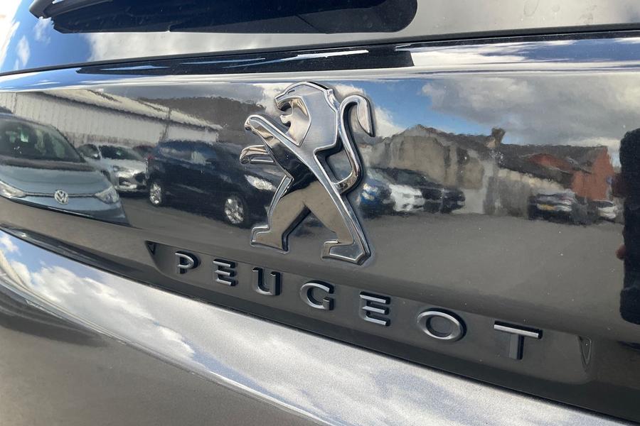Peugeot 5008 Photo autoimg-807ac4639460ab856ad0e7876b9a888ffc11ab65.jpg